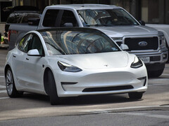 Trotz problematischem Akku klar im Vorteil: der Elektromotor. (Quelle: pixabay/ArtisticOperations)