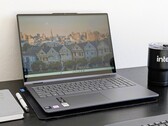 Core Ultra 7 und 1-TB-SSD: Lenovo IdeaPad 5 2-in-1 16IAL10 (Bild: Allen Ngo)