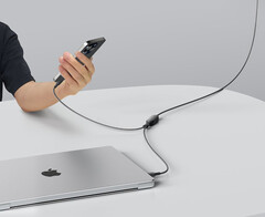 Das neue Anker USB-C auf USB-C Kabel (140W, 120cm) Ladekabel bietet eine Besonderheit. (Bild: Amazon)
