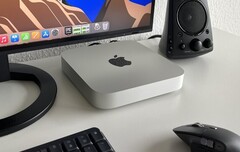 Galaxus verkauft die 16GB-Version des Apple Mac Mini M2 zum Top-Preis von unter 800 Euro (Bild: Andreas Osthoff)
