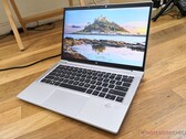 Das HP EliteBook 830 G7 ist ein günstiger 13-Zöller mit Windows 11 Pro und 16GB RAM (Bildquelle: Allen Ngo)