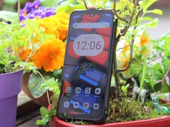 Test Cubot KingKong AX Smartphone – Outdoor-Handy mit Zweitdisplay und 100-MP-Kamera