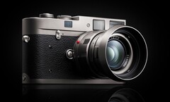 Die Leica M-A Titan wird mit einem 50 mm f/2 Objektiv im passenden Design ausgeliefert. (Bild: Leica)