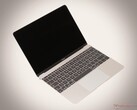 Das 12 Zoll MacBook soll einen geistigen Nachfolger mit iPhone-Prozessor zum günstigeren Preis erhalten.