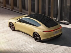 Neben extrem gute Reichweiten von bis zu 1.000 Kilometern kann sich der NIO ET5 auch auf den Werbebildern durchaus sehen lassen (Bild: NIO)