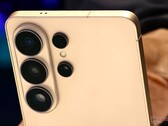 Die Triple-Cam im Galaxy S27 Ultra könnte doch noch nicht so fix sein, wie bisher erwartet wurde, wie ein Sensor-Leak nahelegt.