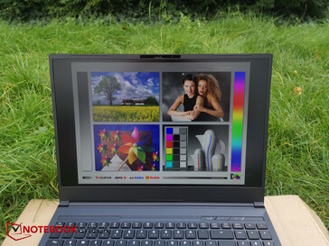 Draußen im Schatten