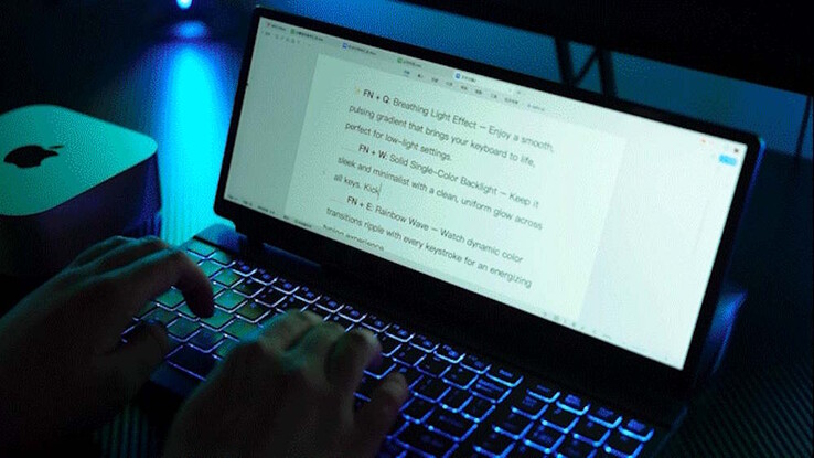 Es handelt sich um einen Touchscreen und eine Tastatur