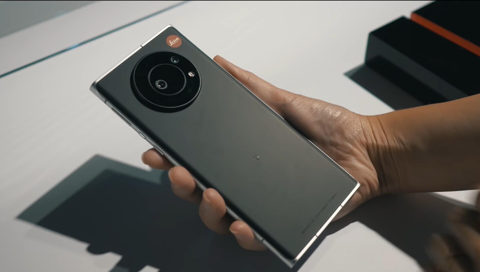 leica leitz phone 1 erstes hands on video und bilder zum ein zoll kamera flaggschiff notebookcheck com news