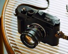 Das Mandler 50 mm f/1.4 E46 Pre-ASPH greift das Design eines älteren Leica Summilux-Objektivs auf.