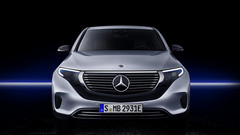 Weltpremiere für den Mercedes EQC als Elektro-SUV.