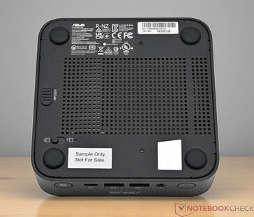 Asus ExpertCenter PN54.