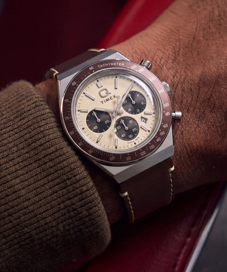 Q Timex TW2Y88700.