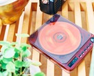 Relax Pixel Tunes kombiniert moderne Ausstattung mit einem transparenten Retro-Design.