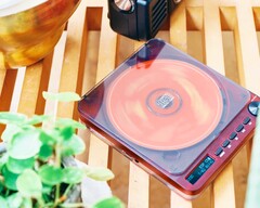Relax Pixel Tunes kombiniert moderne Ausstattung mit einem transparenten Retro-Design.