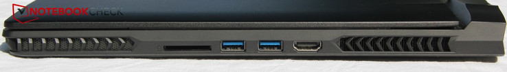 Rechts: SD-Kartenleser, 2x USB-A 3.0, HDMI