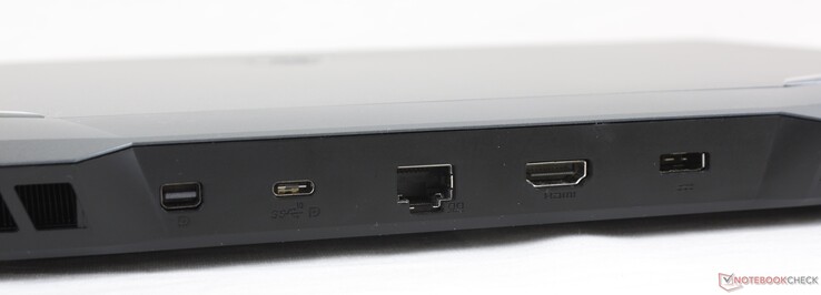 Rückseite: MiniDP 1.4, 1x Thunderbolt 4, 2,5-GigabitLAN, HDMI 2.0b, Netzanschluss