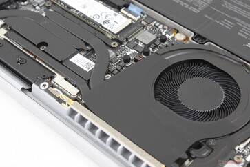 Beim Testgerät gab es kein elektronischen Geräusche oder Spulenfiepen.