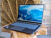 Lenovo ThinkBook 14 2-in-1 G4 IML im Test: Neue schlanke Erscheinung mit Meteor Lake-U