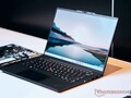 5 neue ThinkPads jetzt bestellbar bzw. X1 Carbon G12 und X1 2-in-1 G9 jetzt mit 120 Hz 2.8K OLED-Display (Bild: Alex Wätzel)