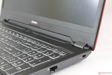 Das zusätzliche Muster am unteren Displayrand sorgt für eine abwechslungsreichere Optik