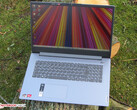 Lenovo IdeaPad 3 17ABA7 im Test: Office-Notebook setzt auf Ryzen-Power