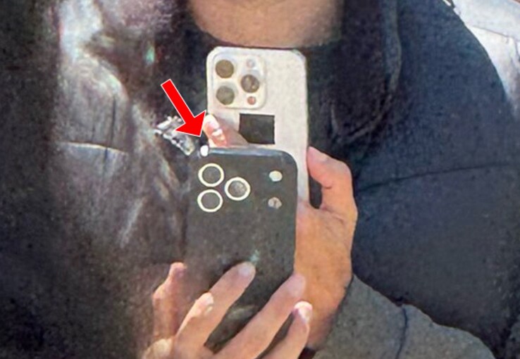 Dieses Bild könnte erstmals den neuen Kamera-Auslöser des iPhone 17 Pro zeigen. (Bildquelle: @Skyfops)
