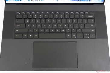 Tastatur und ClickPad sind mit denen des XPS 15 9500 identisch, weshalb die Größe und das Benutzererlebnis ähnlich ausfallen
