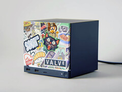 Steam Machine mit Valve-Logo auf der Frontblende