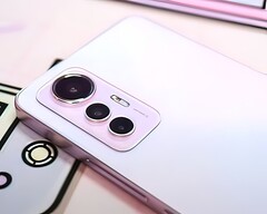 Das Xiaomi 12 Lite bietet ein schickes Design und eine solide Ausstattung für rund 500 Euro. (Bild: @joao_lucho)