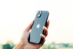 Das Apple iPhone 14 soll dem abgebildeten iPhone 13 fast zum Verwechseln ähnlich sehen. (Bild: Sahej Brar)