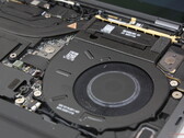 Der Core Ultra X7 läuft auf dem Dell-Gerät im Vergleich zum neuen Framework deutlich schneller.