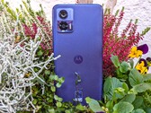 Test Motorola Edge 30 Neo Smartphone - Kompakter Schönling