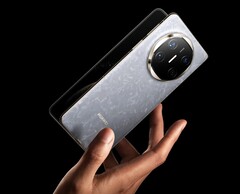 Apple soll ab 2026 mit Smartphones wie dem abgebildeten Huawei Mate X6 konkurrieren. (Bildquelle: Huawei)