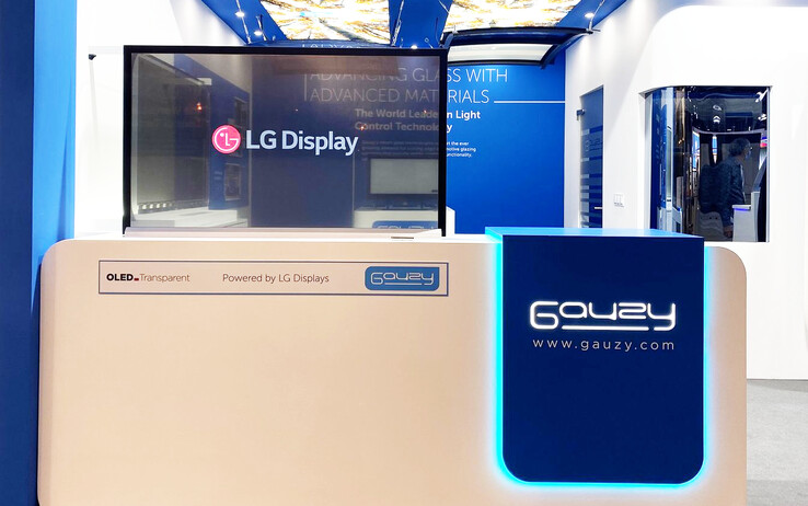 LG Display hat ein transparentes OLED-Panel entwickelt, das auf Wunsch opak wird. (Bild: LG Display, via HDTVtest)