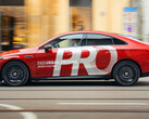 Mit 27 Sensoren und bis zu 254 TOPS Rechenleistung soll MB.Drive Assist Pro Autofahrer künftig auch im Stadtverkehr unterstützen.