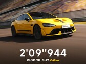 Das Xiaomi 15 Ultra filmt den Xiaomi SU7 Ultra E-Flitzer bei einem Speed-Test in Shanghai. Der globale Launchtermin steht. (Bildquelle: Lei Jun, Weibo)