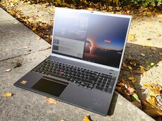 Ryzen AI 7, 32 GB RAM, 1-TB-SSD: Lenovo ThinkPad P16s Gen 4 (Bild: Benjamin Herzig).