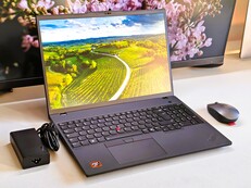 Lenovo ThinkPad T16 G4 - hier die äußerlich baugleiche AMD-Variante (Bild: Andreas Osthoff).