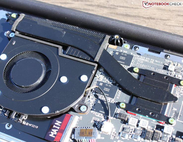 Ryzen 3 5300U und 8 GB RAM (onboard) - das ist der Ultra-PC-16-Zoll-Einsteiger