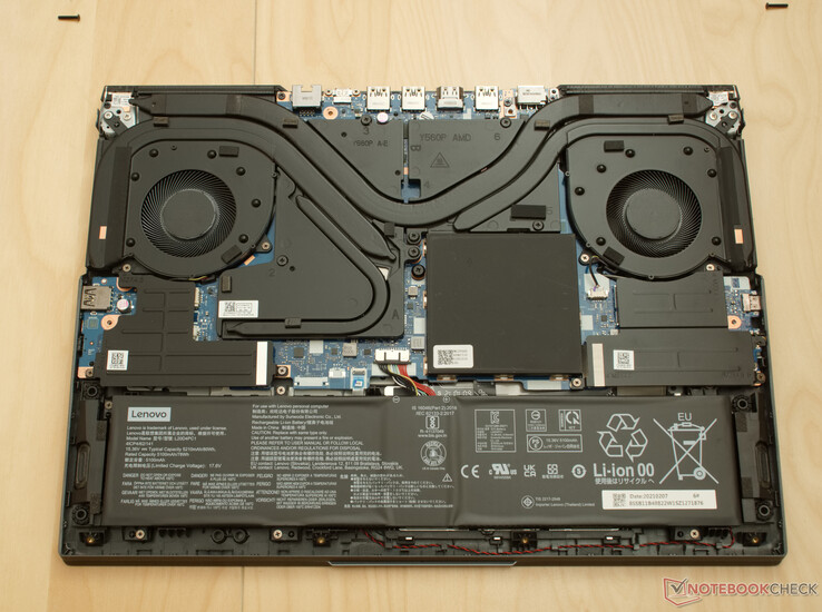 Lenovo Legion 5 Pro 2021 zum Vergleich