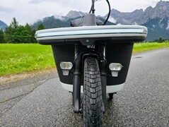 Front mit Tagfahrlicht, Blinker, Abblend- und Fernlicht