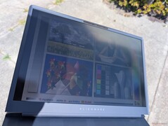 Draußen unter Sonnenlicht