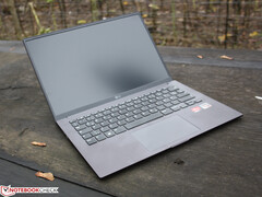 LG Ultra-PC 14 im Laptop-Test: Laufzeit trifft Leistung