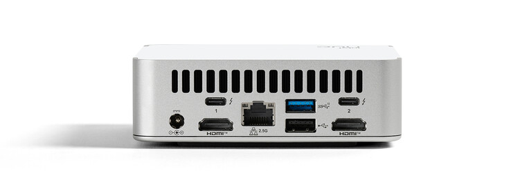Rückseite: Netzanschluss, 2x Thunderbolt 4, 1x USB 3.1, 1x USB 2.0, LAN 2,5G, 2x HDMI 2.1 (Bildquelle: Intel)