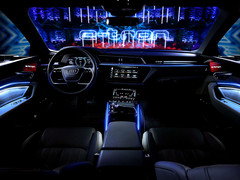 Live aus San Francisco: Audi lädt zur Weltpremiere des vollelektrischen Audi e-tron.