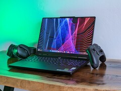 GeForce RTX 5060, Ryzen 7, 32 GB RAM, 1-TB-SSD, 2.5k-OLED: Lenovo Legion 5 15.
