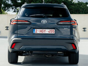 Toyota spendiert seinem Hybrid-SUV Corolla Cross ein Facelift und die neue GR Sport Ausstattung (Bild: Toyota).