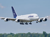 Wird aktuell für den Einsatz im Sommer vorbereitet: Lufthansas A380 (Bild: Lufthansa)