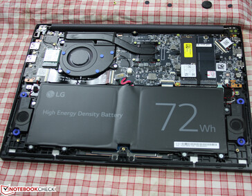 LG Ultra-PC 14 geöffnet: Der Akku ist nicht verklebt.